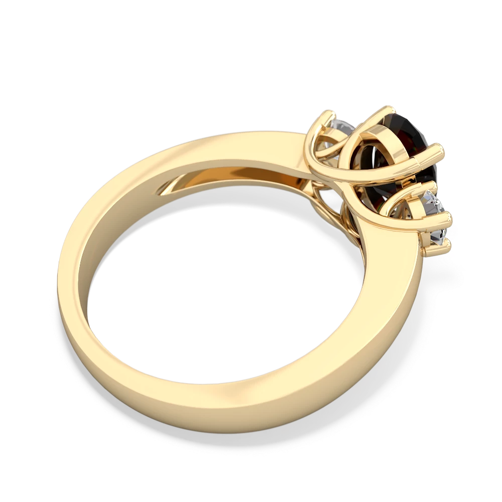 Onyx Diamond Three Stone Oval Trellis 14K Yellow Gold ring R4024