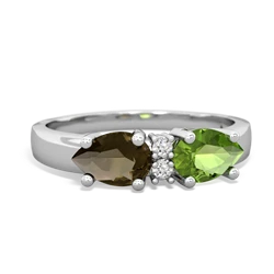 Peridot Pear Bowtie 14K White Gold ring R0865