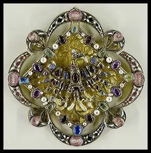 brooche-final-jewelry.webp