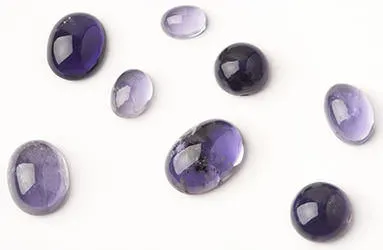 cabochon-history-jewelry.webp