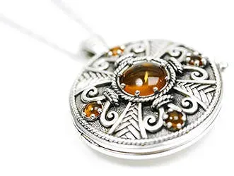 celtic-victorian-necklace.webp