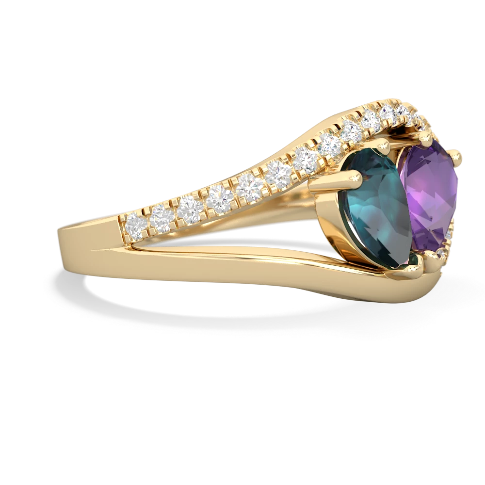 Alexandrite Nestled Heart Keepsake 14K Yellow Gold ring R5650