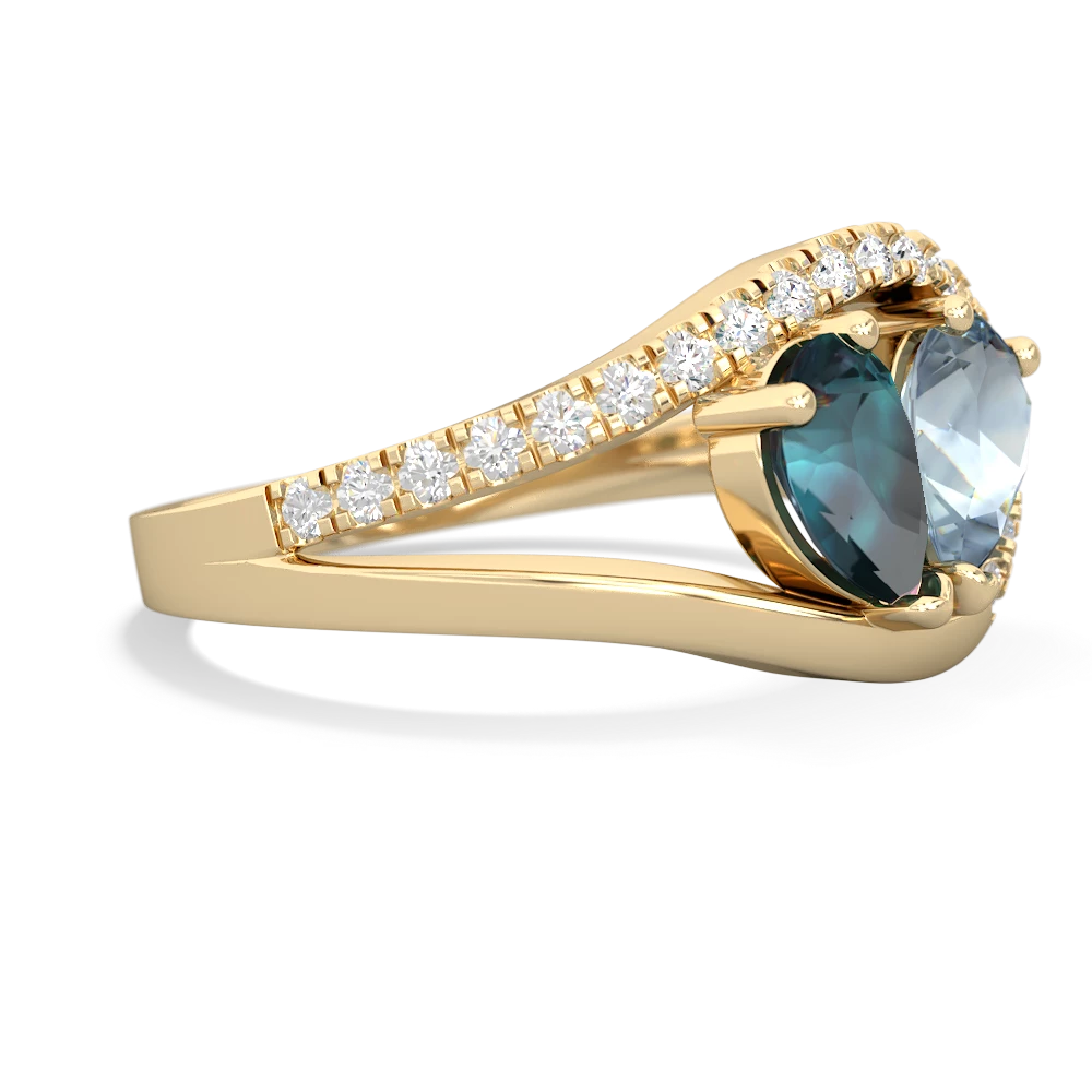 Alexandrite Nestled Heart Keepsake 14K Yellow Gold ring R5650