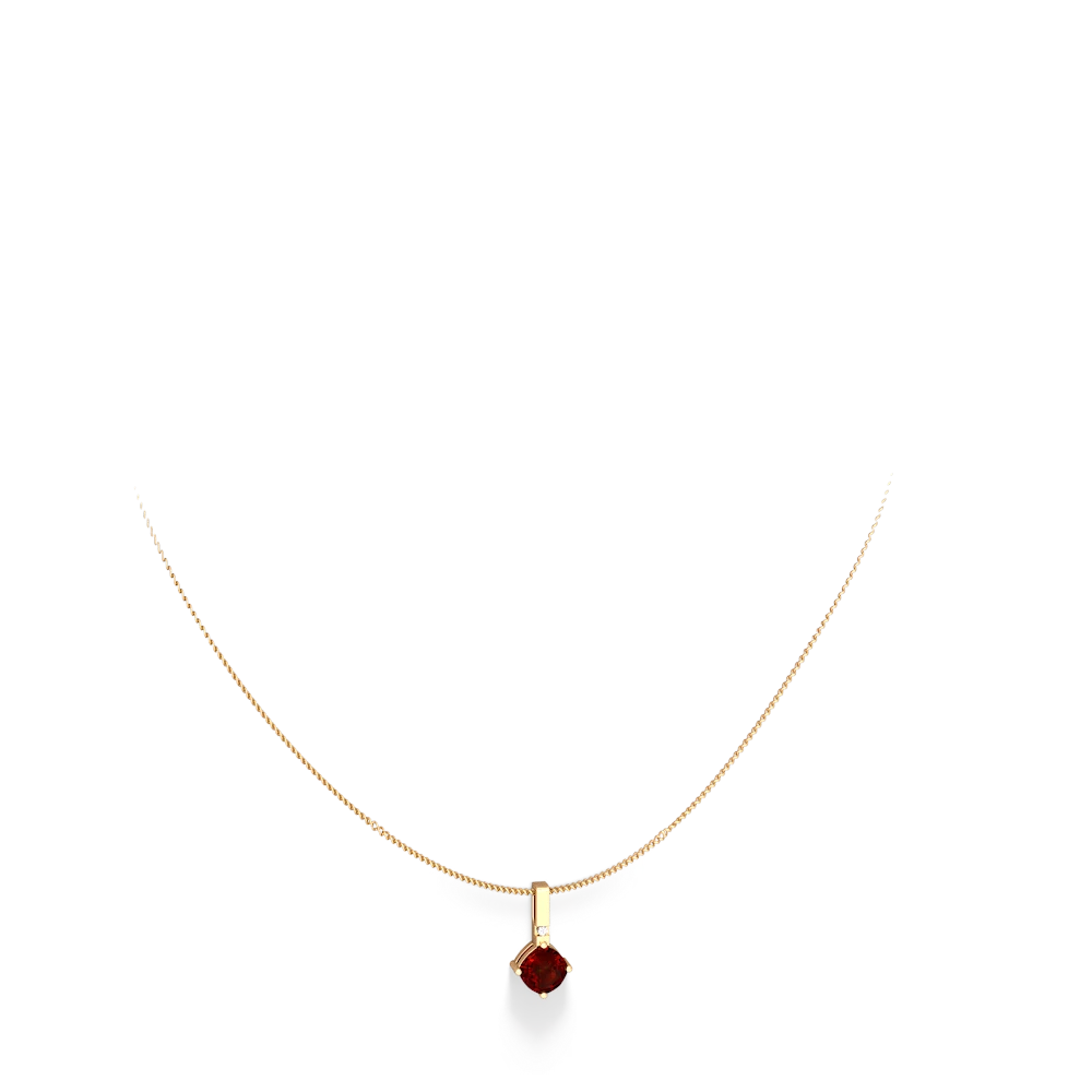 Garnet Simply Elegant 14K Yellow Gold pendant P2489