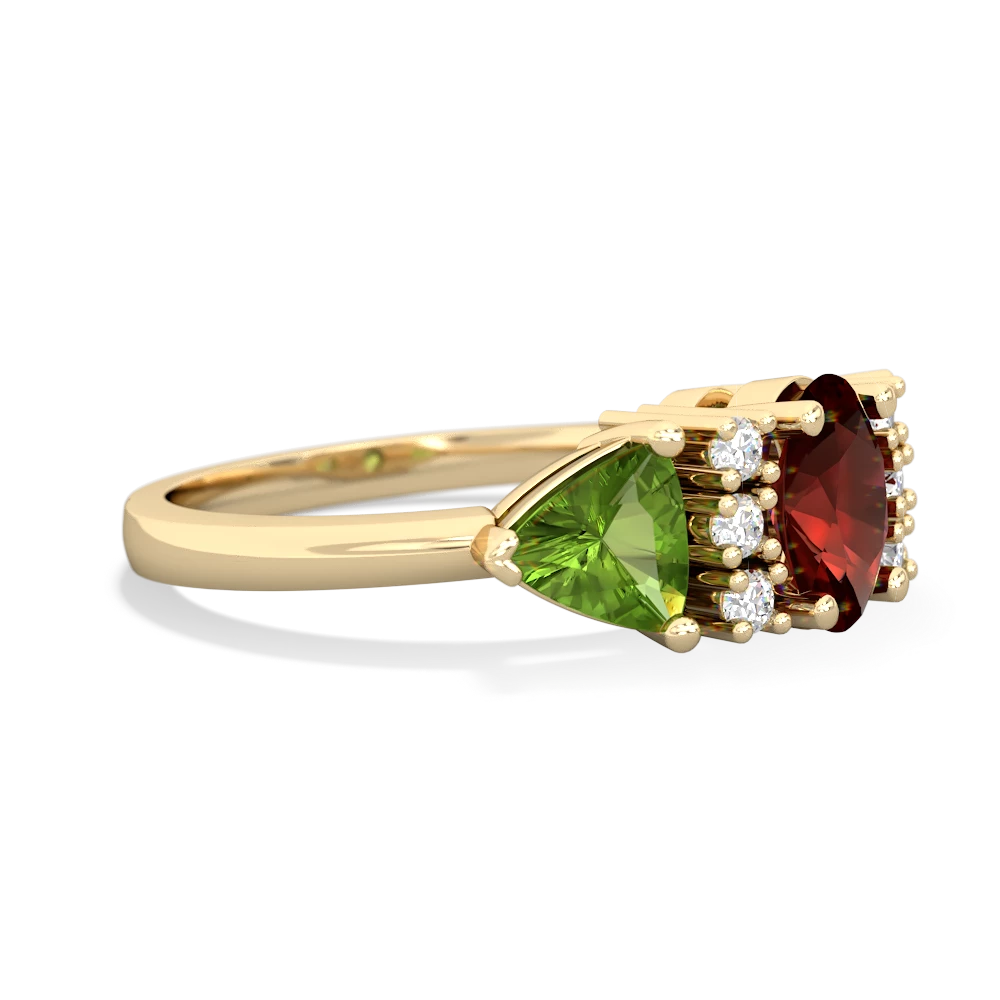 Garnet Antique Style Three Stone 14K Yellow Gold ring R2186