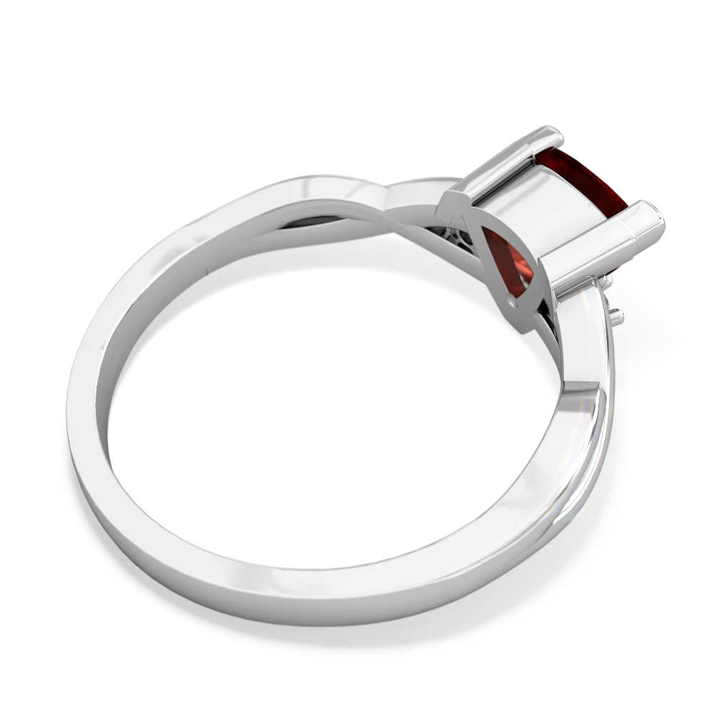 Garnet Trillion Twist 14K White Gold ring R2104