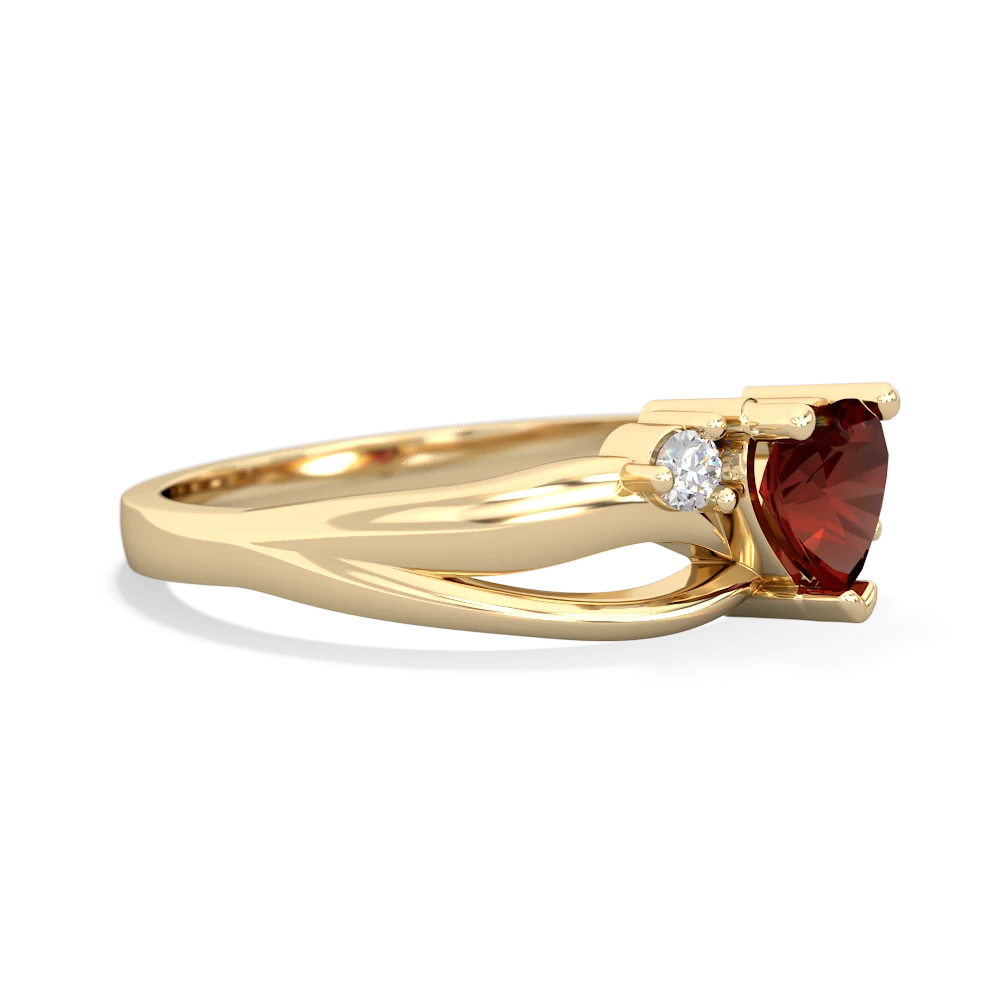 Garnet Split Band Swirl 14K Yellow Gold ring R2130