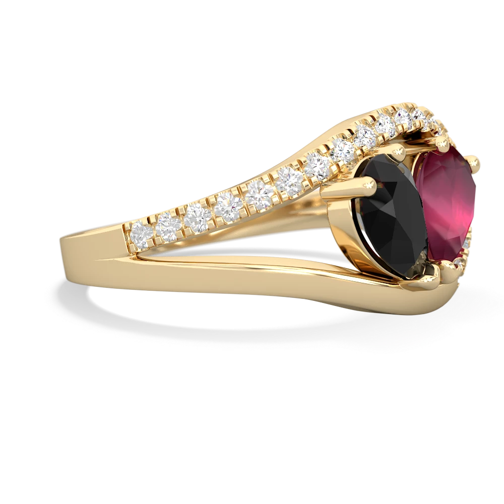 Onyx Nestled Heart Keepsake 14K Yellow Gold ring R5650