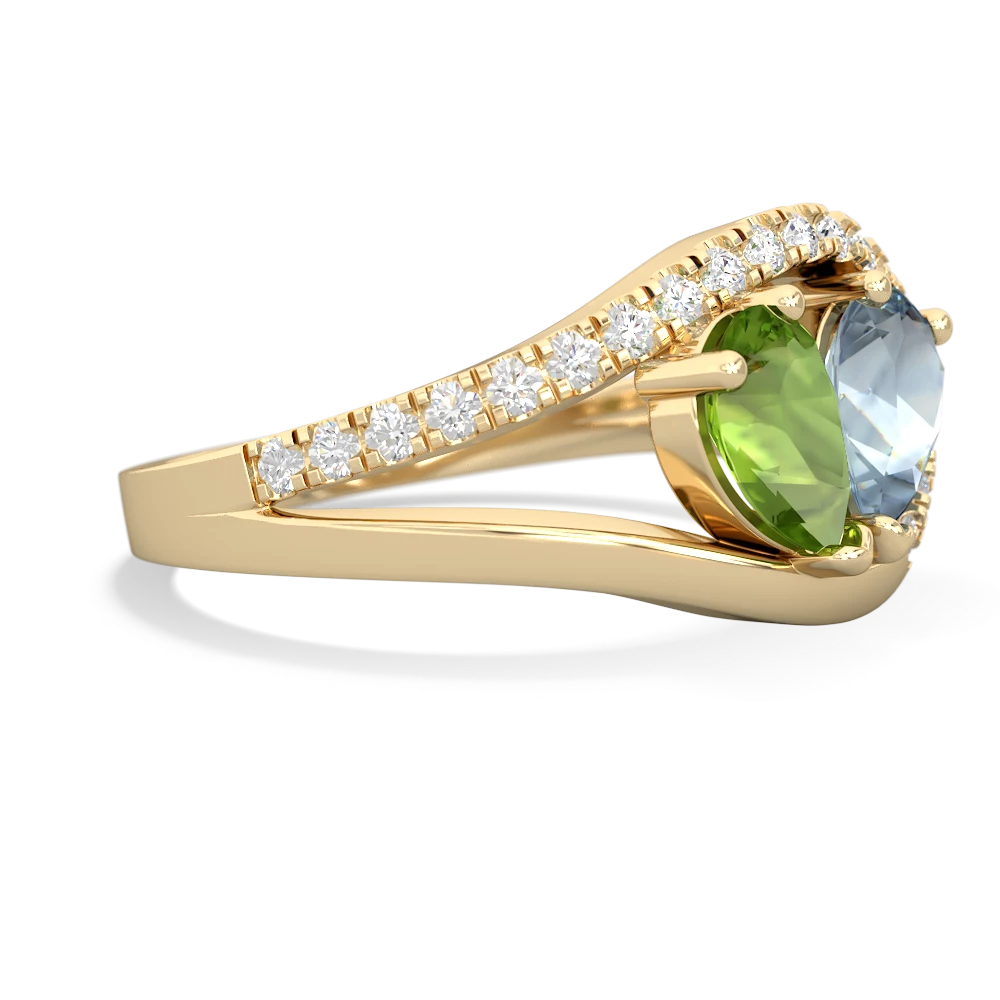 Peridot Nestled Heart Keepsake 14K Yellow Gold ring R5650