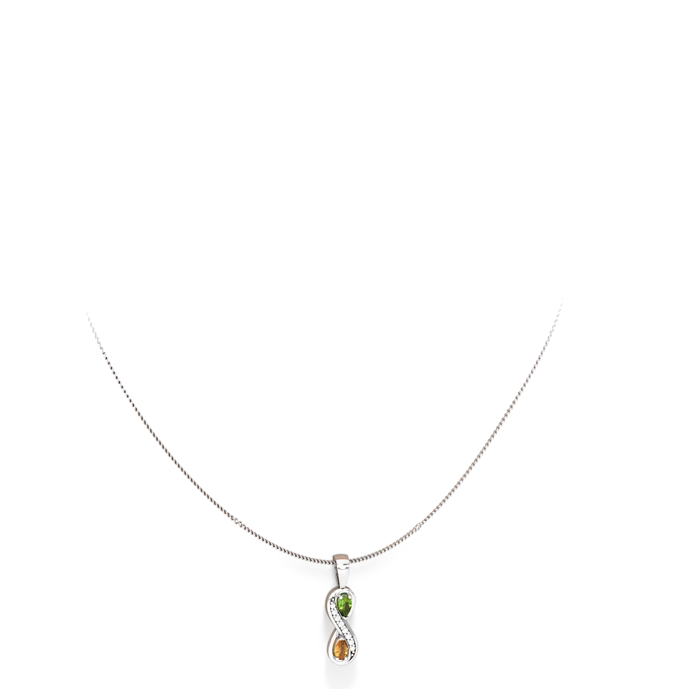 Albert`s 14k White Gold 2.13ctw Peridot and Diamond Necklace WC6169X