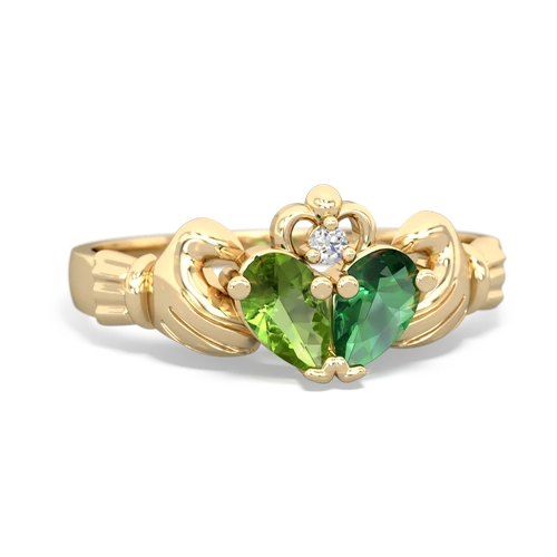 peridot-lab emerald claddagh ring