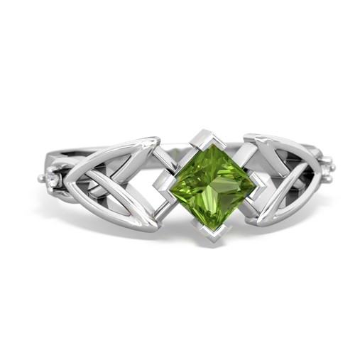 peridot celtic ring