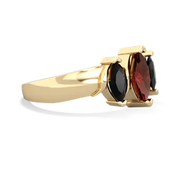 Garnet Three Peeks 14K Yellow Gold ring R2433