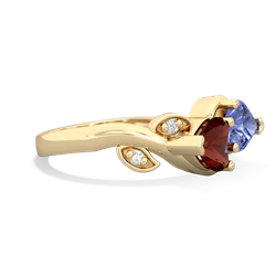 Garnet Floral Elegance 14K Yellow Gold ring R5790