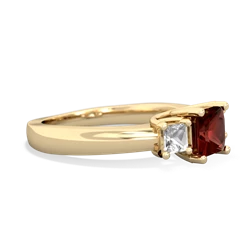 Garnet Three Stone Trellis 14K Yellow Gold ring R4015