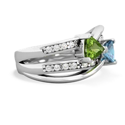 Peridot Bowtie 14K White Gold ring R2360