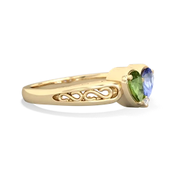 Peridot Filligree 'One Heart' 14K Yellow Gold ring R5070